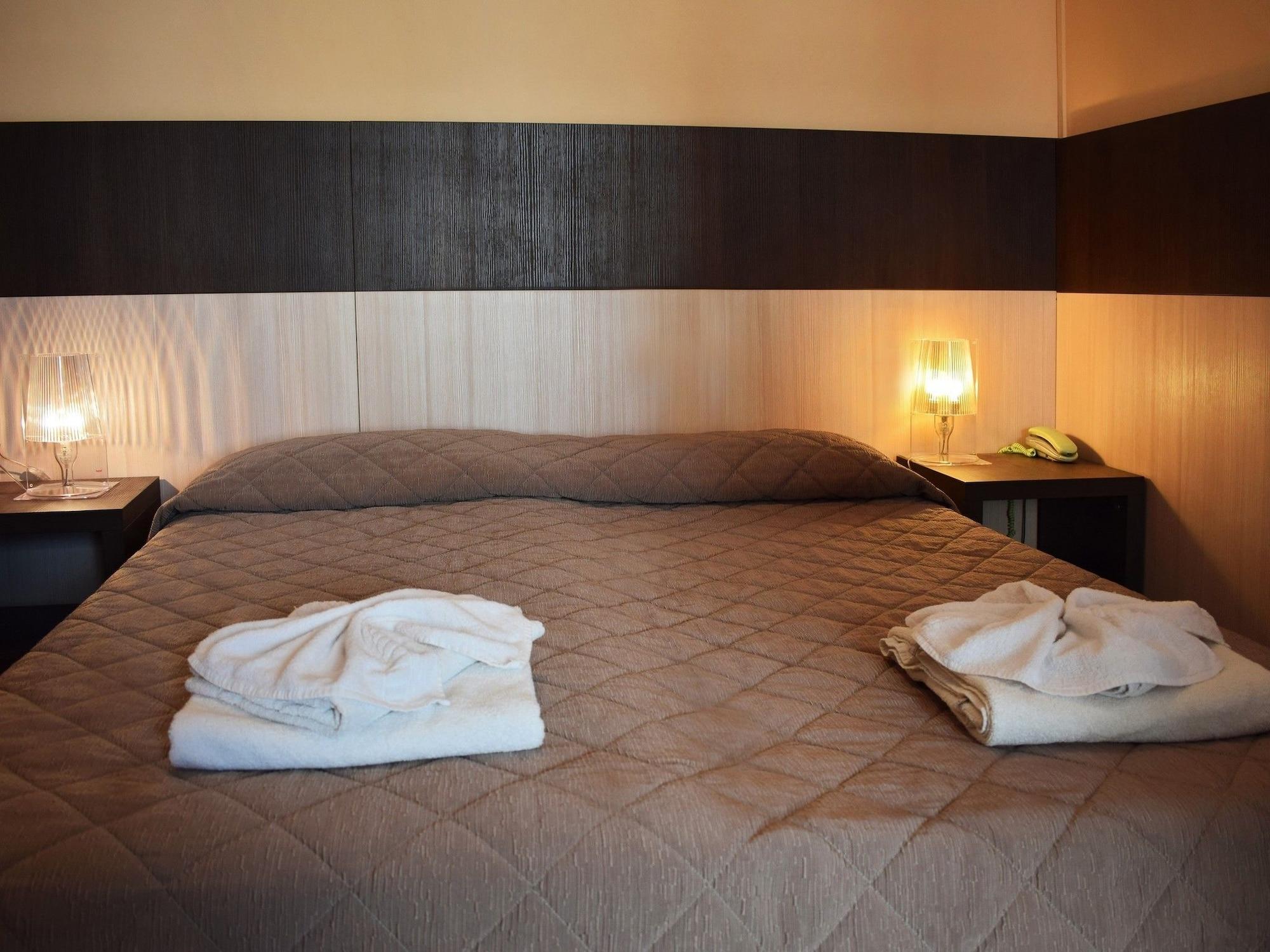 Hotel Bamby Rimini Eksteriør bilde