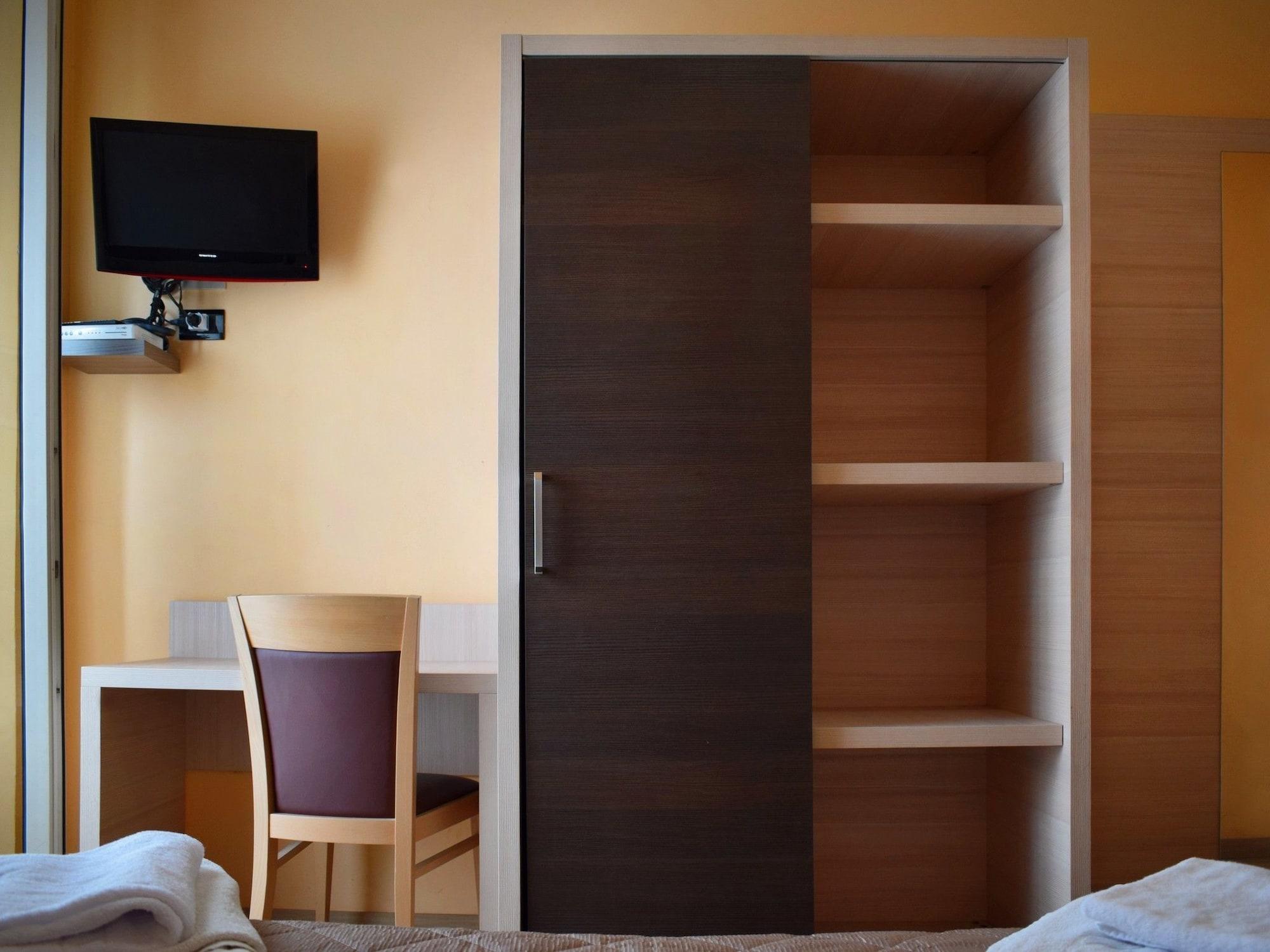 Hotel Bamby Rimini Eksteriør bilde