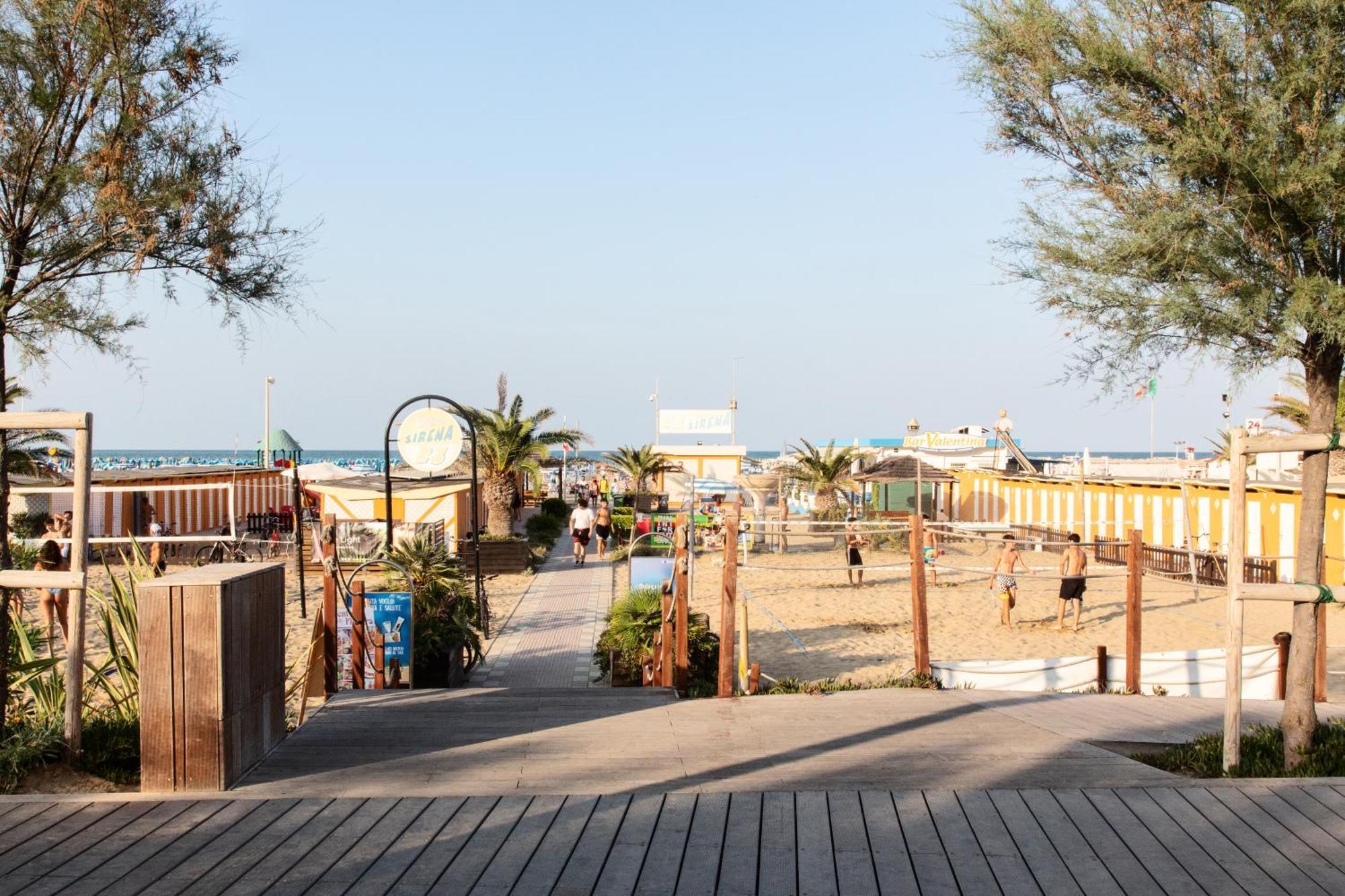 Hotel Bamby Rimini Eksteriør bilde