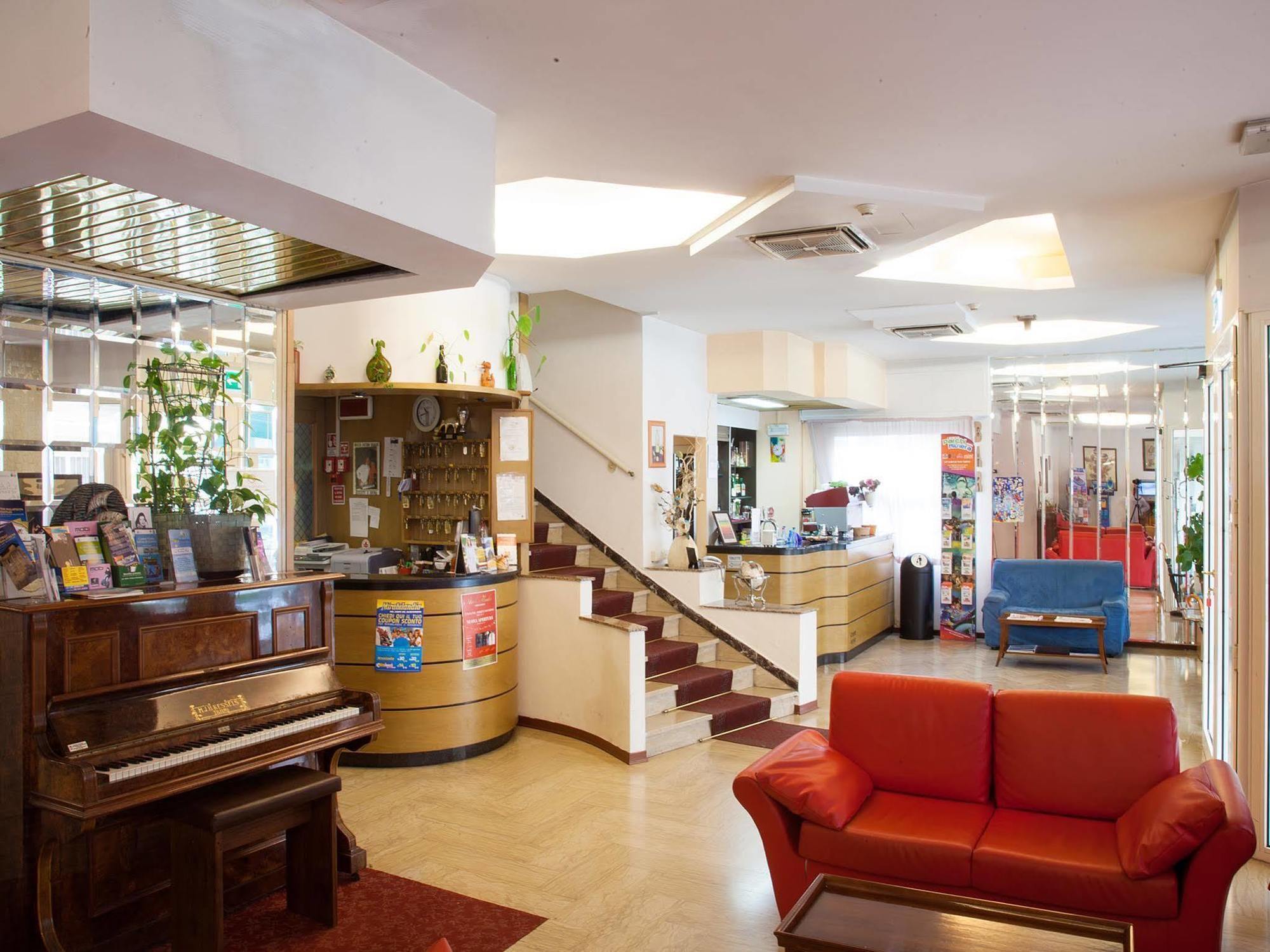 Hotel Bamby Rimini Eksteriør bilde