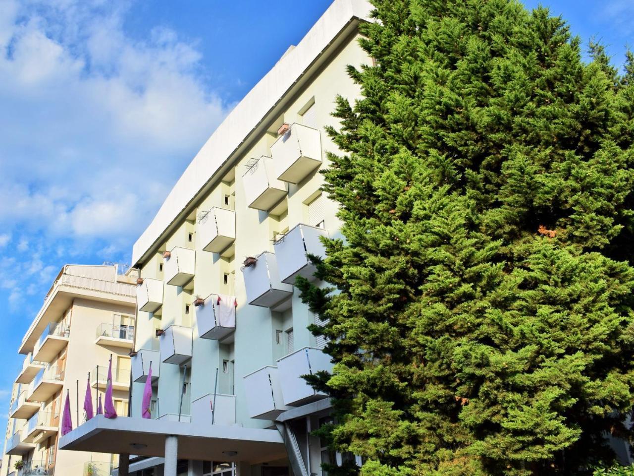 Hotel Bamby Rimini Eksteriør bilde